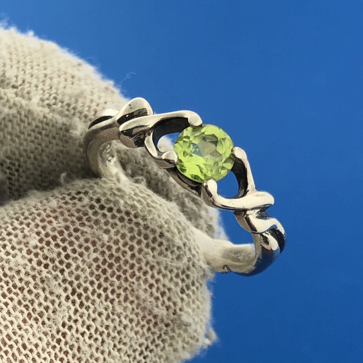Designer Sterling Silver 925 Peridot August Anniversary Promise Ring