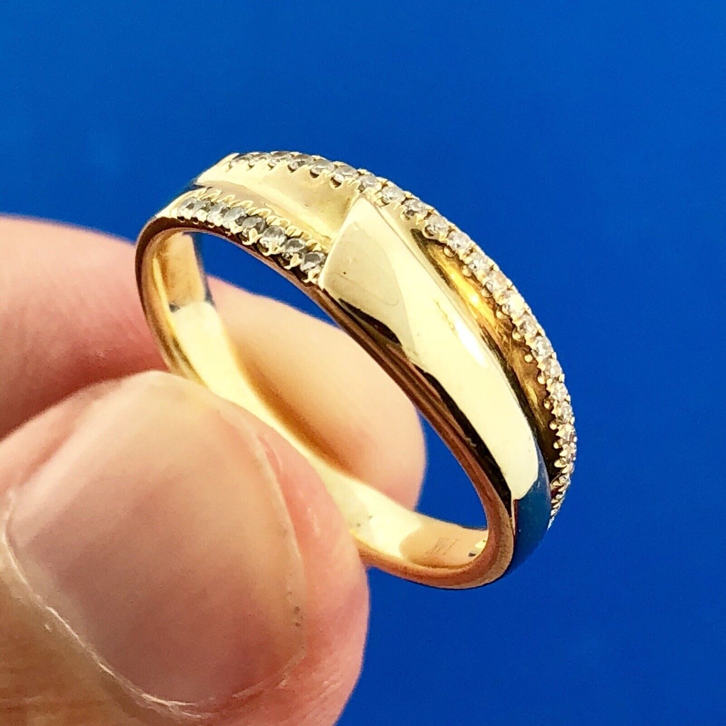 Designer 14K Yellow Gold Diamond Modernist Wedding Bridal Anniversary Band Ring