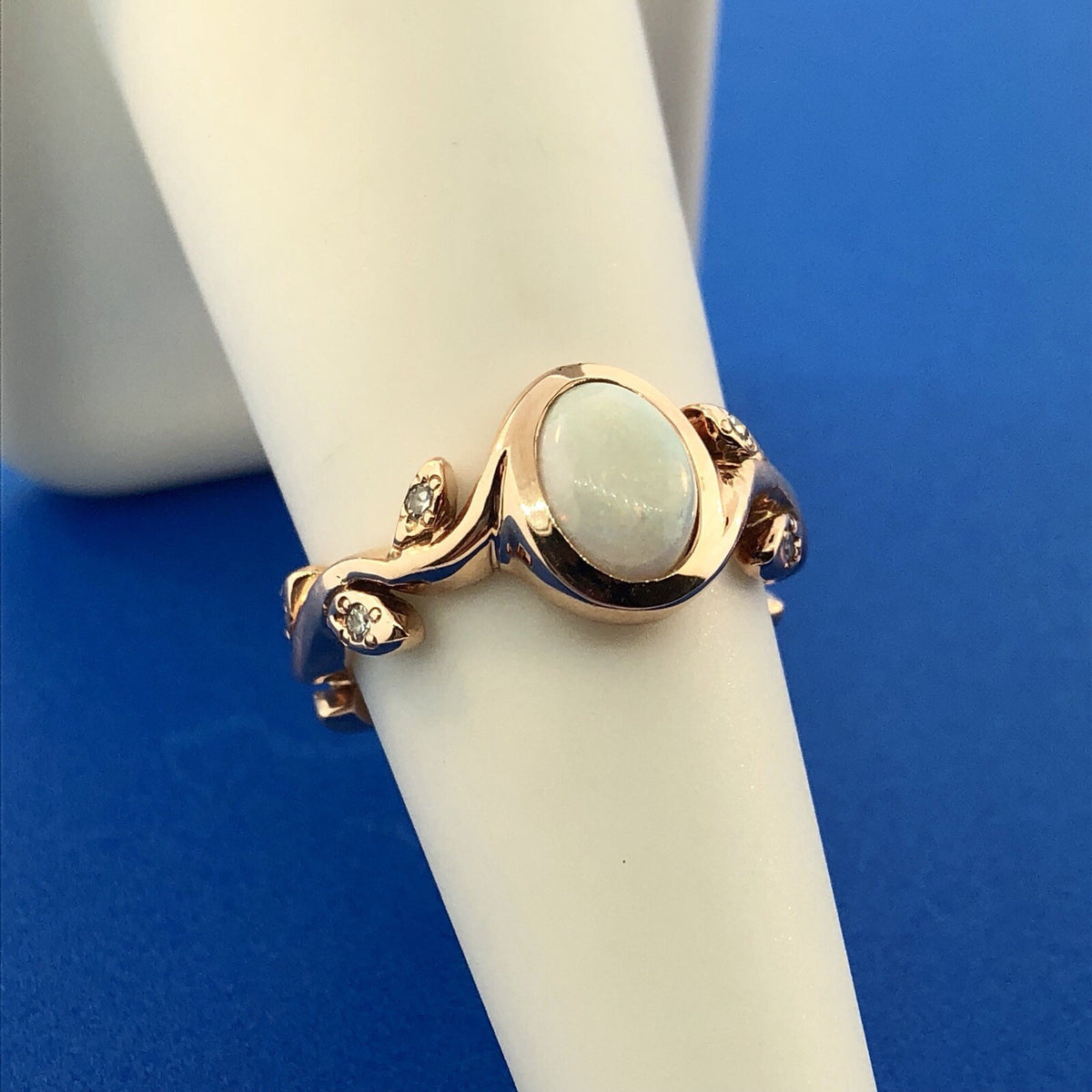 Unusual 14k Rose Gold Opal Diamond Vine Leaf Flower Motif Band Ring