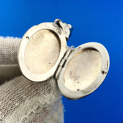 Vintage 925 Sterling Silver Two Toned Floral Etched Oval Locket Pendant