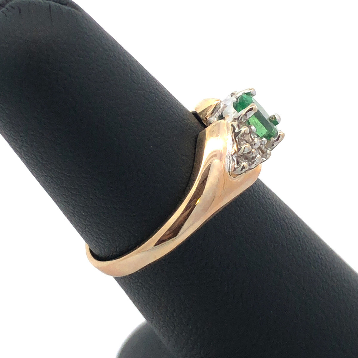 10K Yellow Gold Oval Emerald Solitaire Diamond Accented Cocktail Ring
