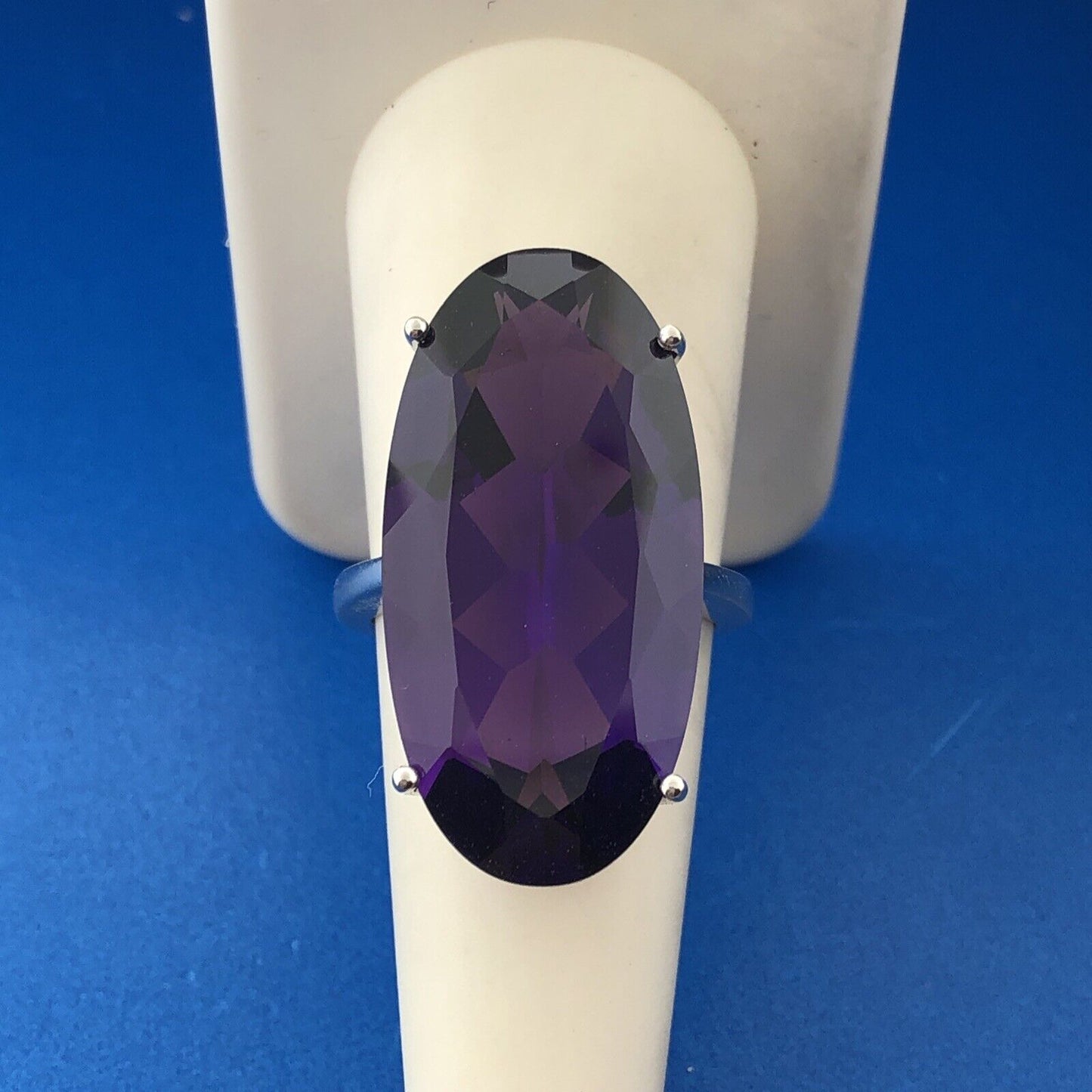 Stunning 925 Sterling Silver Oval Faceted Amethyst Statement Cocktail Ring