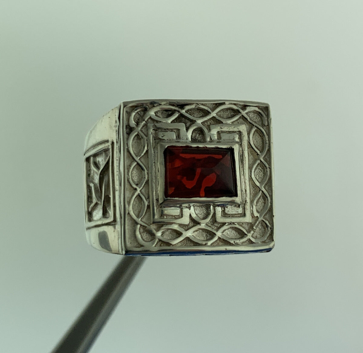 Stunning Sterling Silver 925 Cabochon Red Garnet Square Celtic Ring Size 7.75