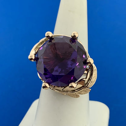 14K Yellow Gold Purple Sapphire Solitaire Statement Cocktail Size 7.75 Ring