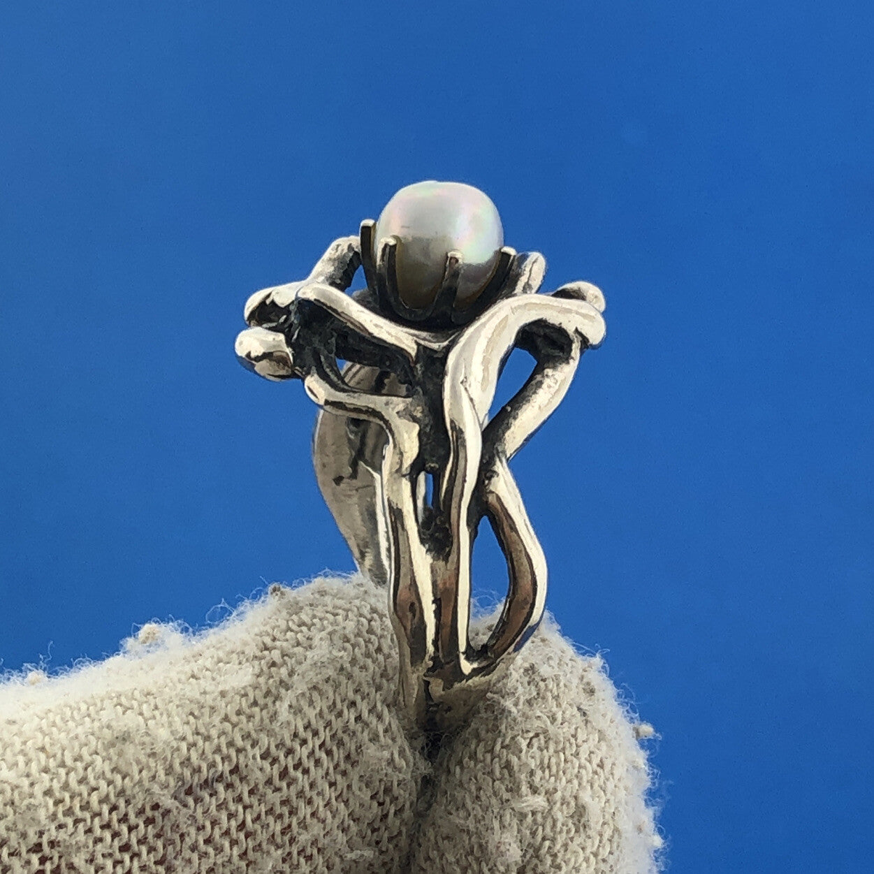 Modernist Artisan 925 Sterling Silver Pearl Free Form Open Work Ring