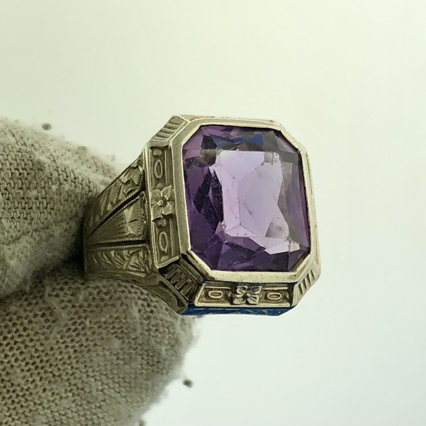 Gorgeous 14k White Gold Radiant Purple Amethyst Floral Pedestal Ring Size 8.25