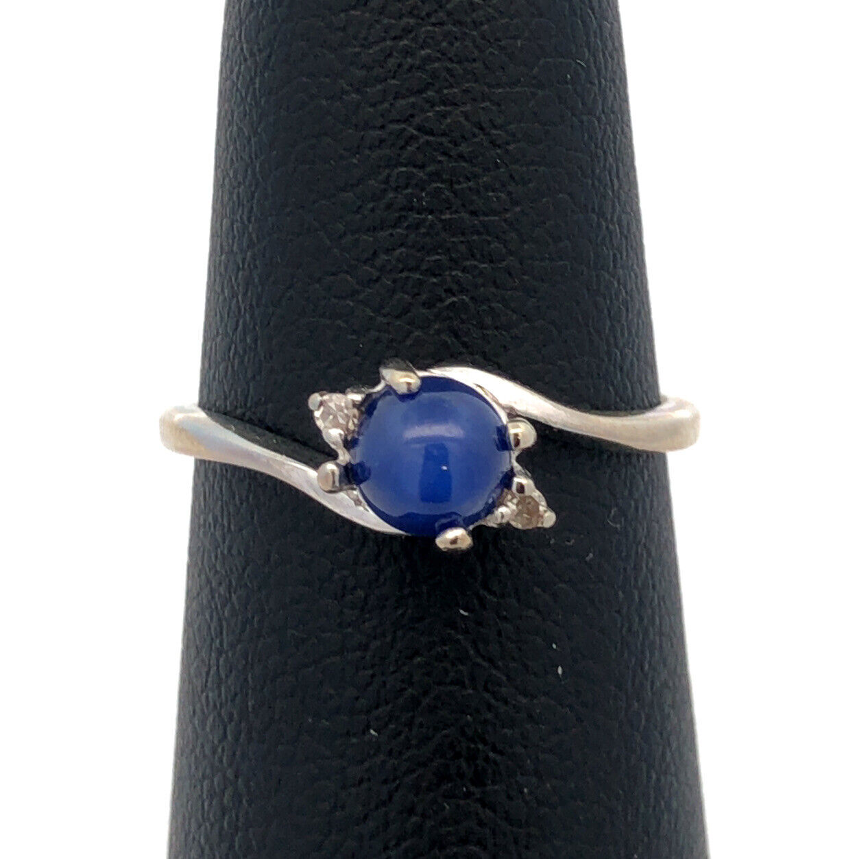 Vintage 10K White Gold Blue Star Sapphire Diamond Accented Cocktail Ring