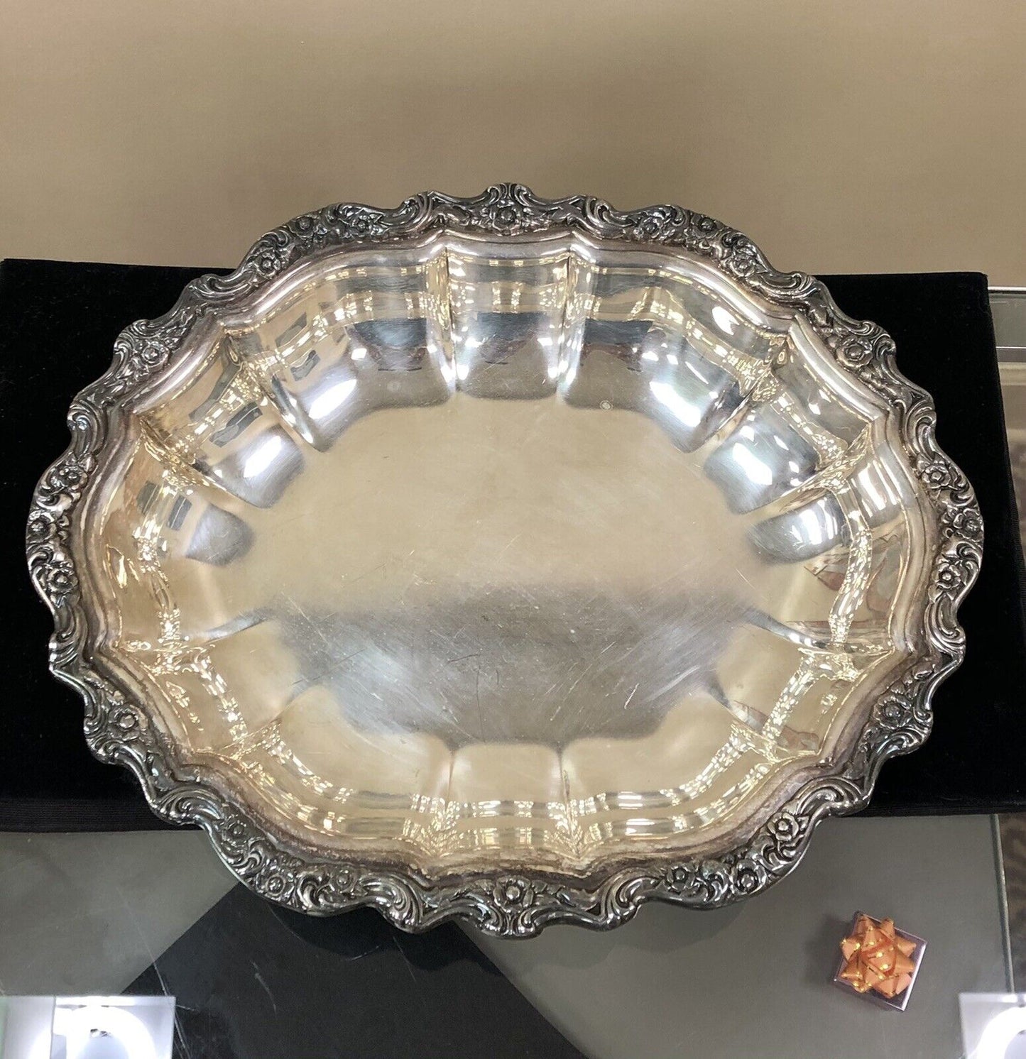 International Silver Co Silver Plate Countess Floral Scroll Oval Vegetable Bowl