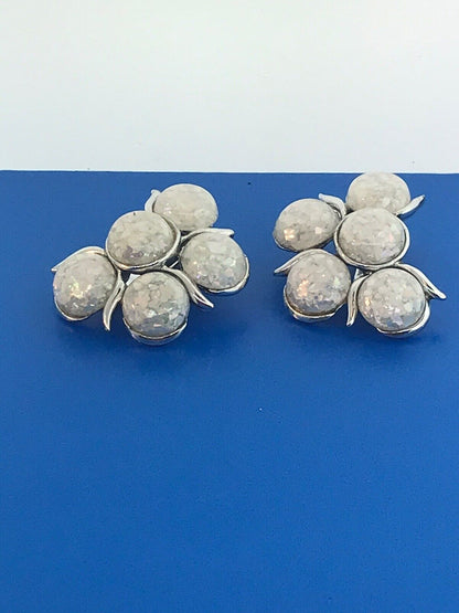 Selro Selini Silver Tone White Confetti Lucite Cabochon Modernist Clip Earrings