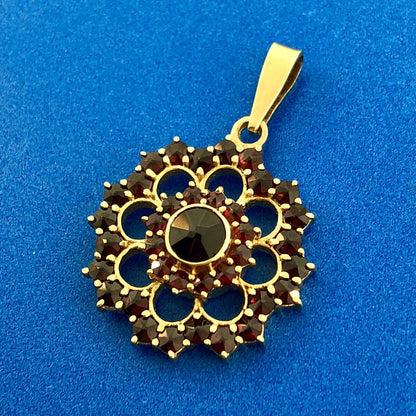 Designer 14K Yellow Gold Garnet Floral Cluster January Anniversary Pendant