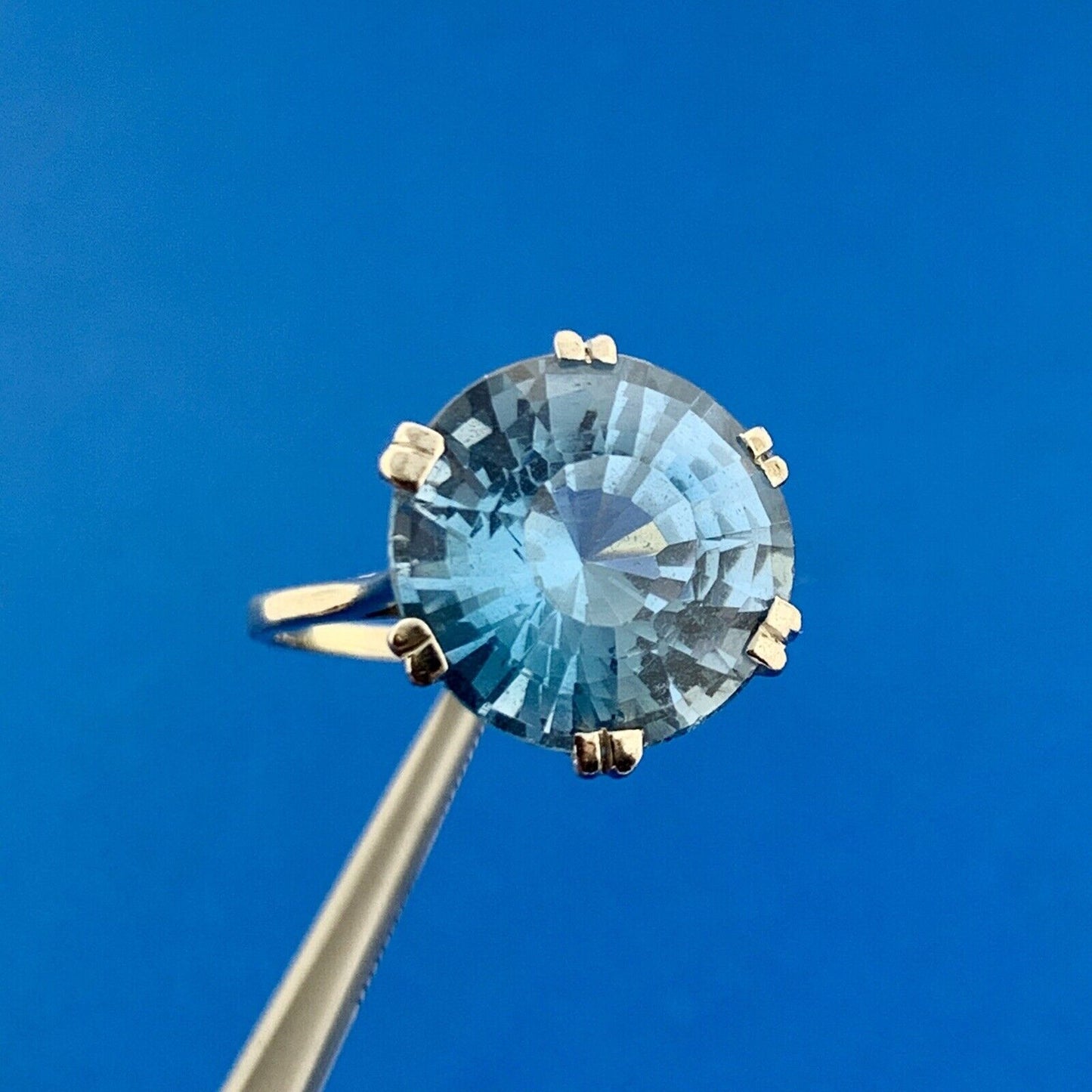 Fabulous 14K White Gold Blue Topaz Solitaire December Anniversary Statement Ring