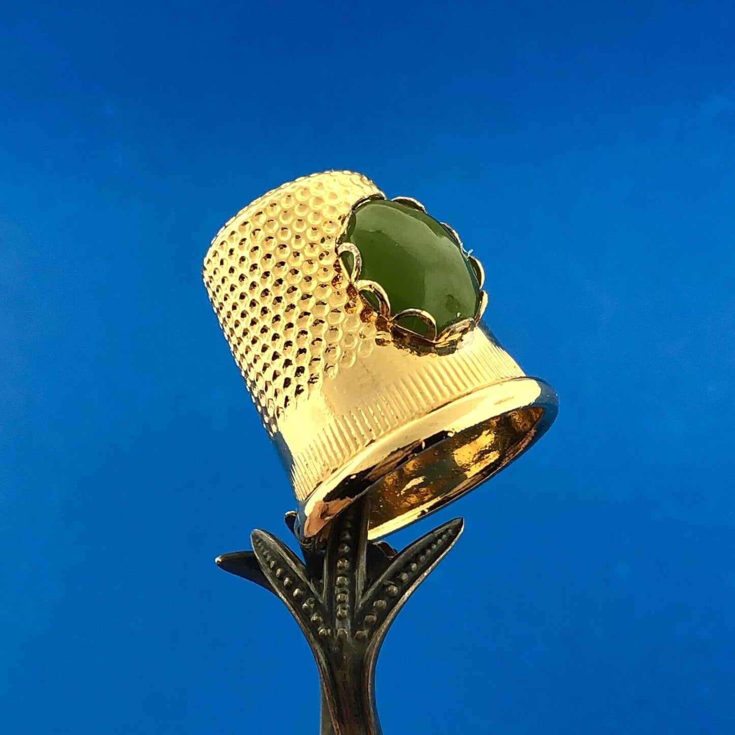 Vintage Gold Tone Jeweled Sewing Thimble Jade Cabochon With Original Box