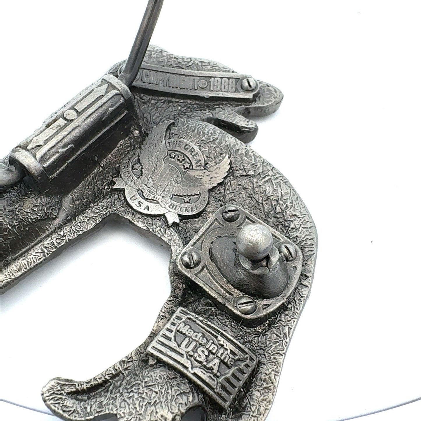 Vintage 1988 The Great American Buckle Co. Pewter Howling Lone Wolf Belt Buckle