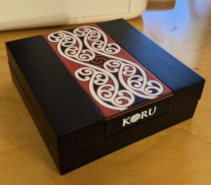2013 New Zealand S $1 Silver Proof Koru Maori Art Coin Original Mint Packaging