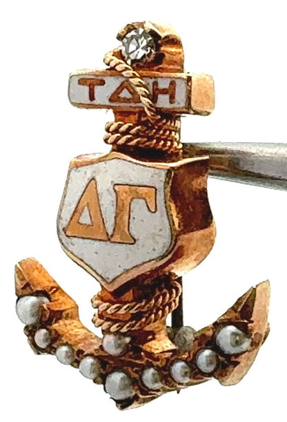 Vintage 1974 10K Yellow Gold Diamond Seed Pearl Delta Gamma Badge Lapel Pin