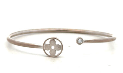 Louis Vuitton 18K White Gold Diamond Idylle Blossom Twist Open Bangle Bracelet