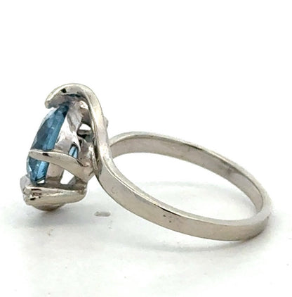 Designer 14K White Gold Round Blue Topaz Solitaire Diamond Ring