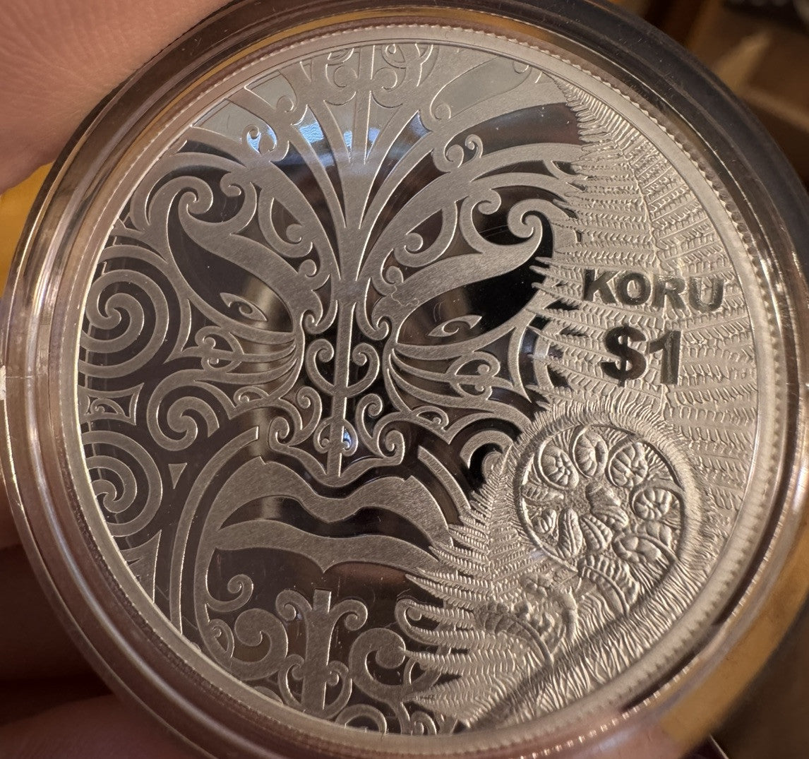 2013 New Zealand S $1 Silver Proof Koru Maori Art Coin Original Mint Packaging