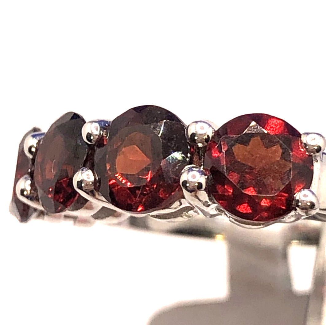 Designer TGGC 925 Sterling Silver Round Garnets Anniversary Stackable Band Ring