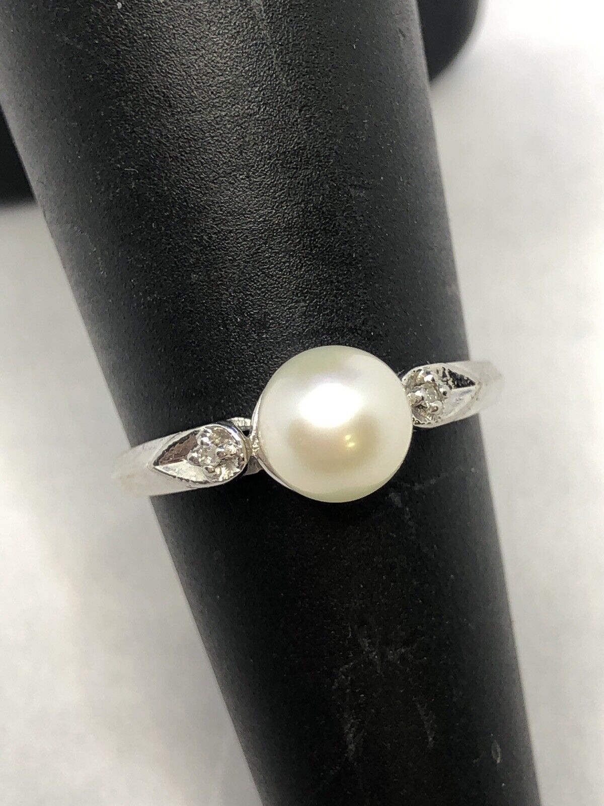 Designer 10K White Gold Round Pearl Diamond Accented Anniversary Ring