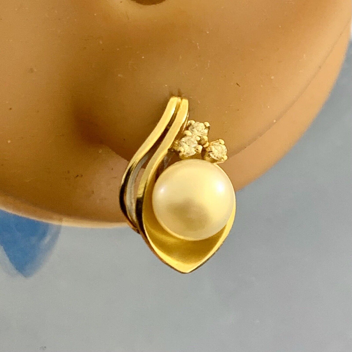 Vintage 14K Yellow Gold Cream Pearl Diamond Accent Modernist Drop Pendant