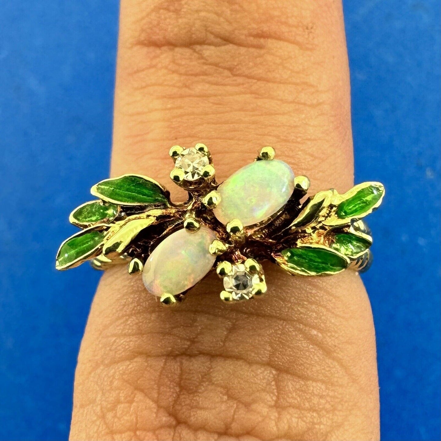 Vintage 14K Yellow Gold Opal and Diamond Accent Green Enamel Leaf Design Ring