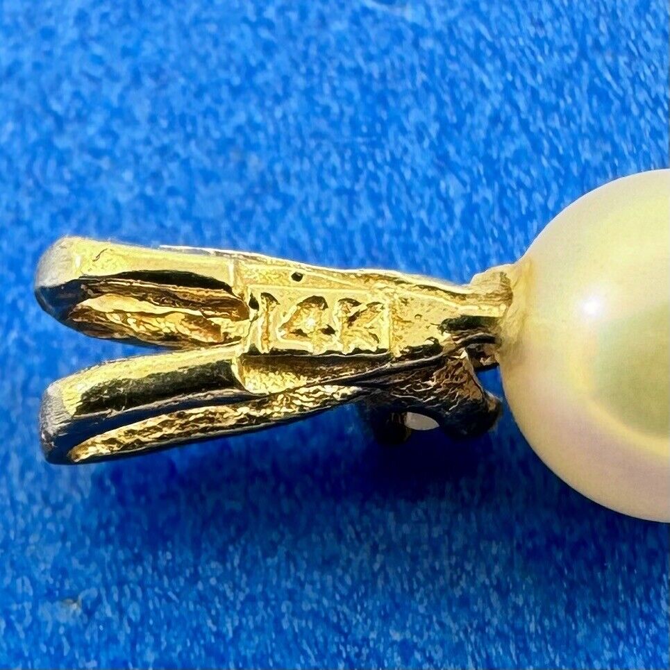 Classic 14K Yellow Gold Round Pearl Diamond Accented Petite Pendant