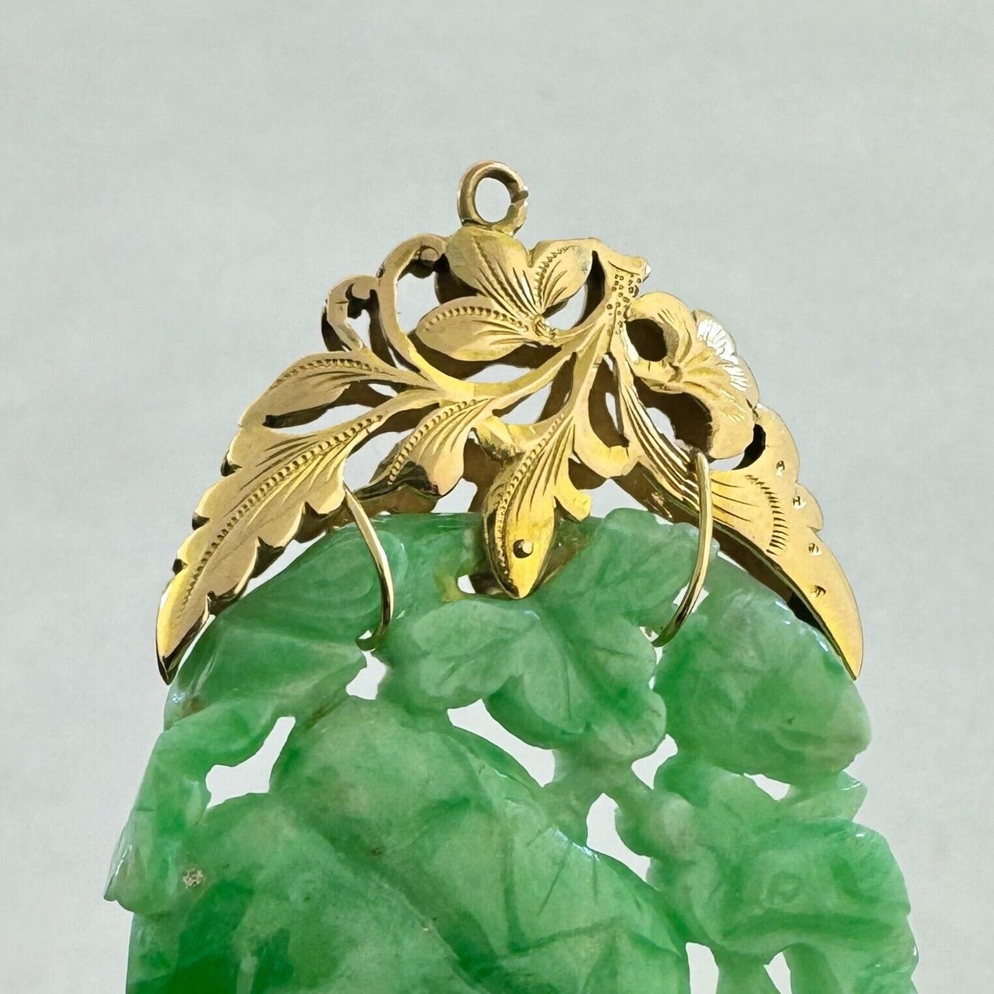 Vintage 14k Yellow Gold Oval Carved Green Jade Flowers Birds Statement Pendant