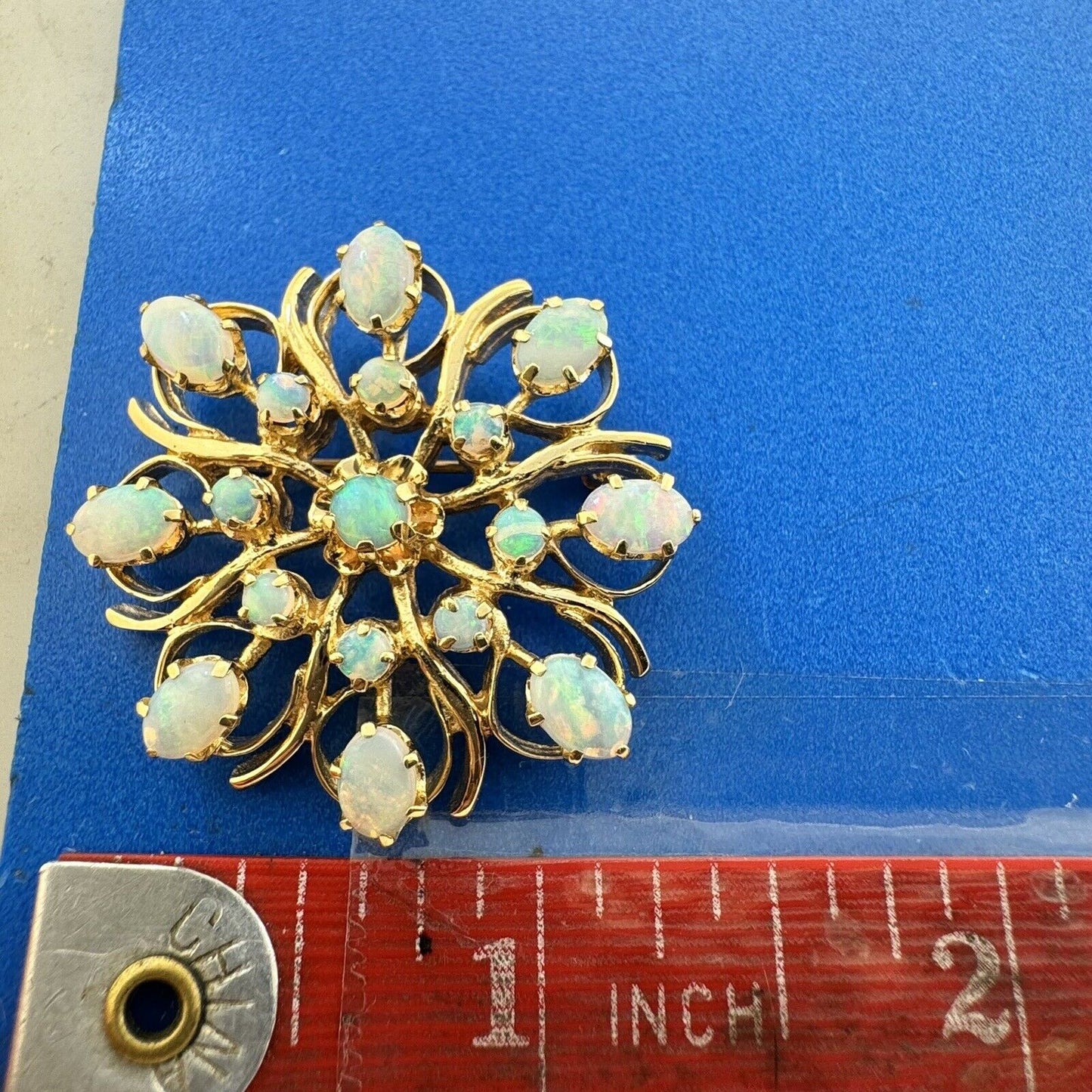 Beautiful 14K Yellow Gold Opal Round Flower Snowflake Pendant Brooch