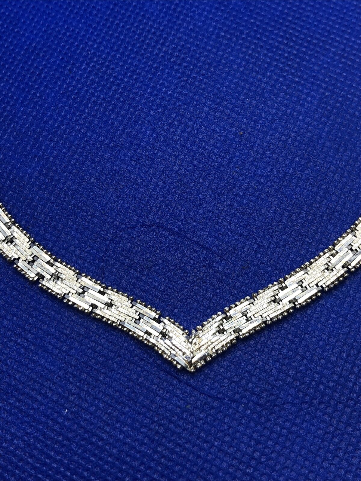 Designer Italy 925 Sterling Silver Diamond Cut Chevron Collar V Necklace