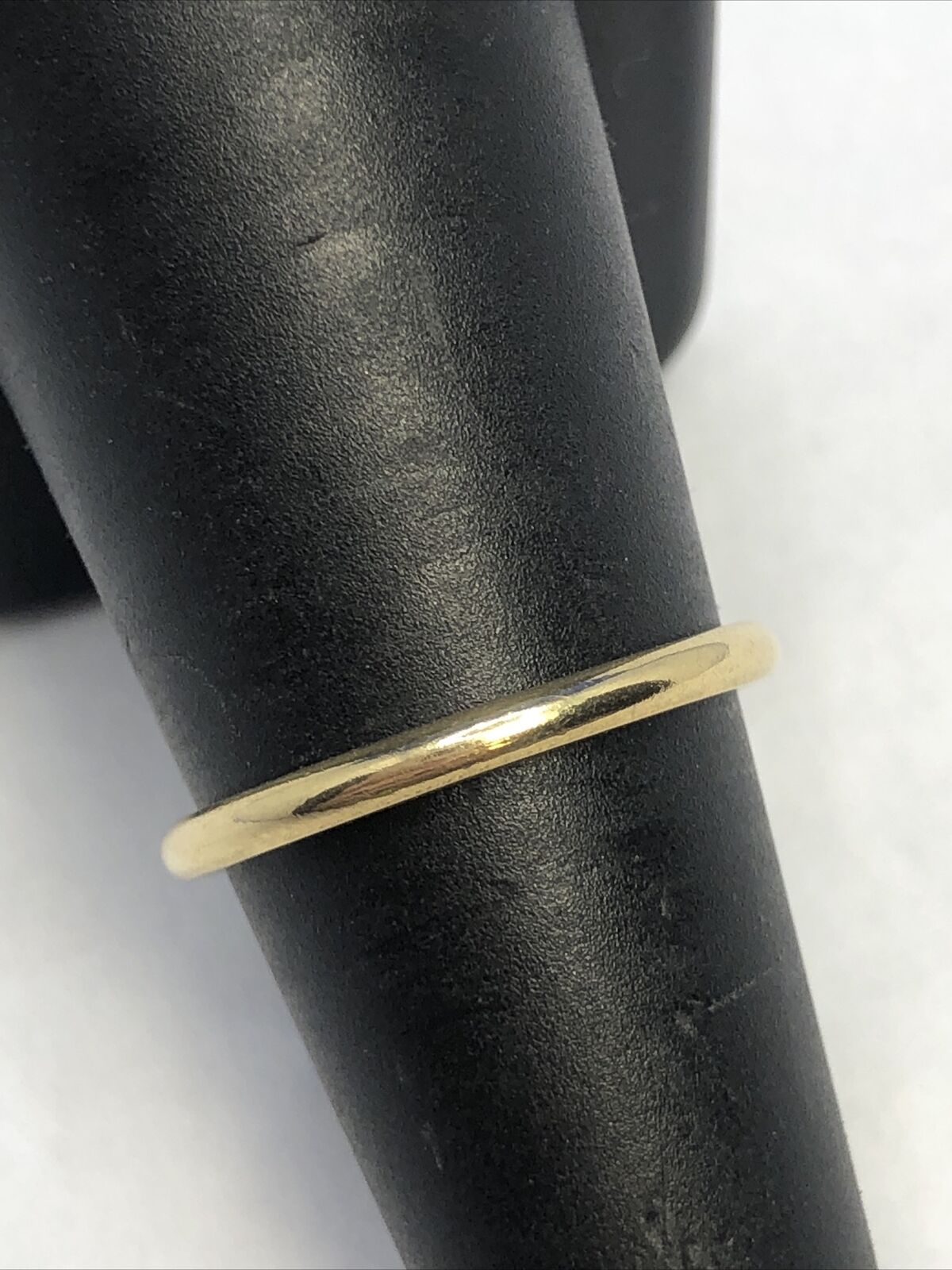 Designer Tiffany & Co. 18K Yellow Gold Thin Polished Wedding Stacking Band Ring