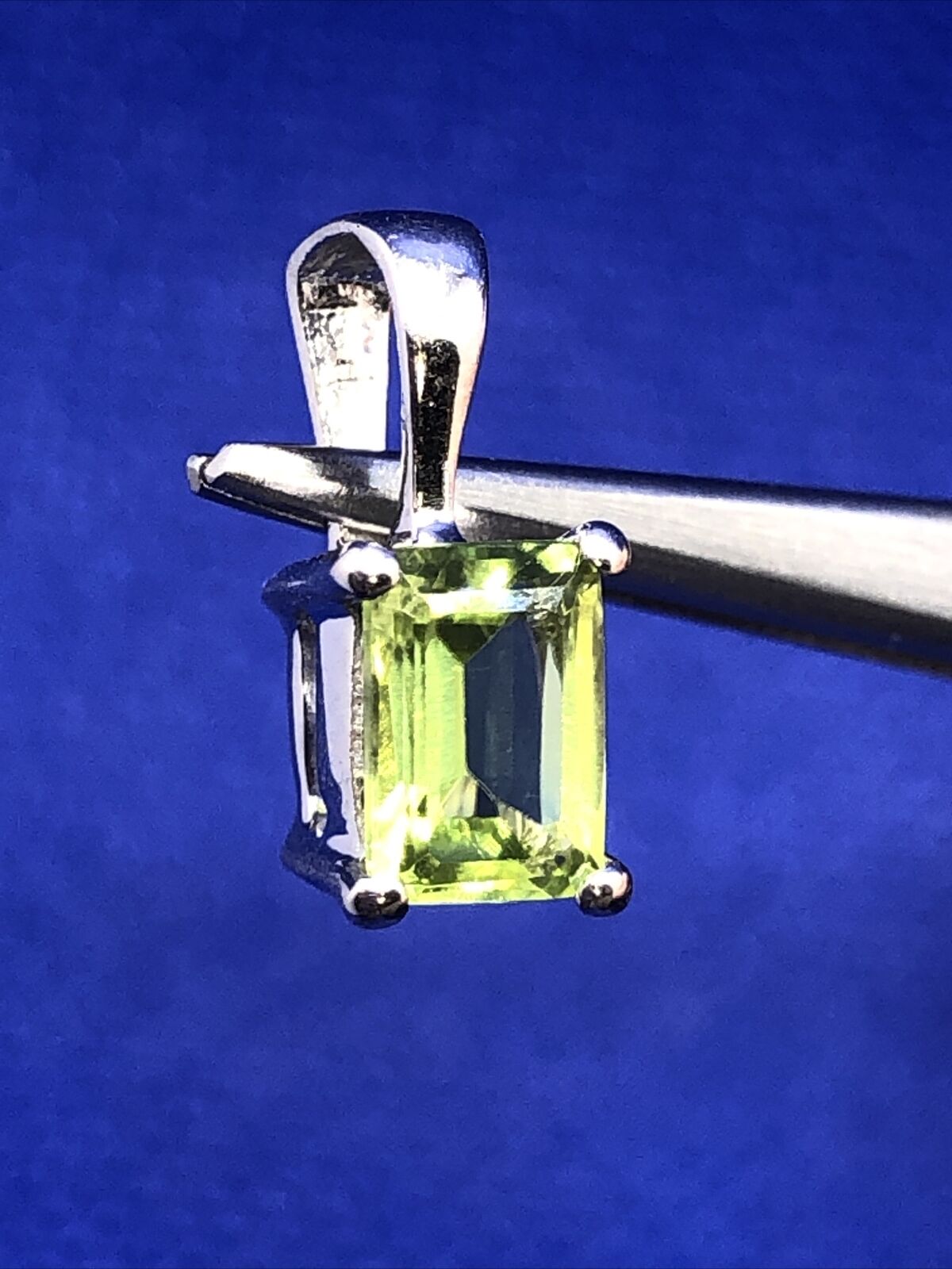 Designer TGGC 925 Sterling Silver Emerald Cut Green Citrine Petite Pendant