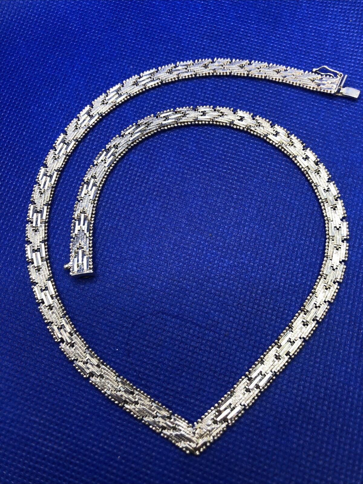 Designer Italy 925 Sterling Silver Diamond Cut Chevron Collar V Necklace