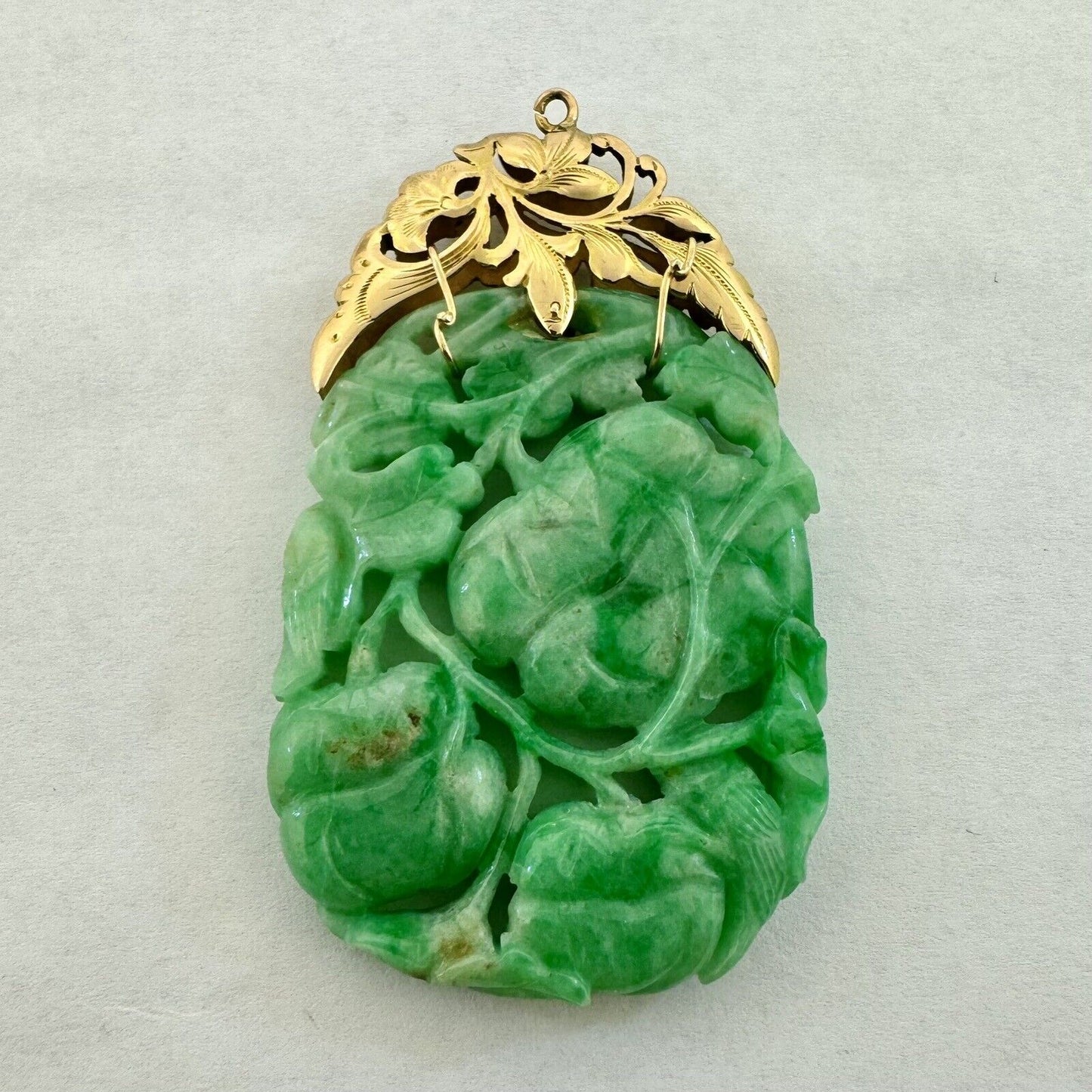 Vintage 14k Yellow Gold Oval Carved Green Jade Flowers Birds Statement Pendant