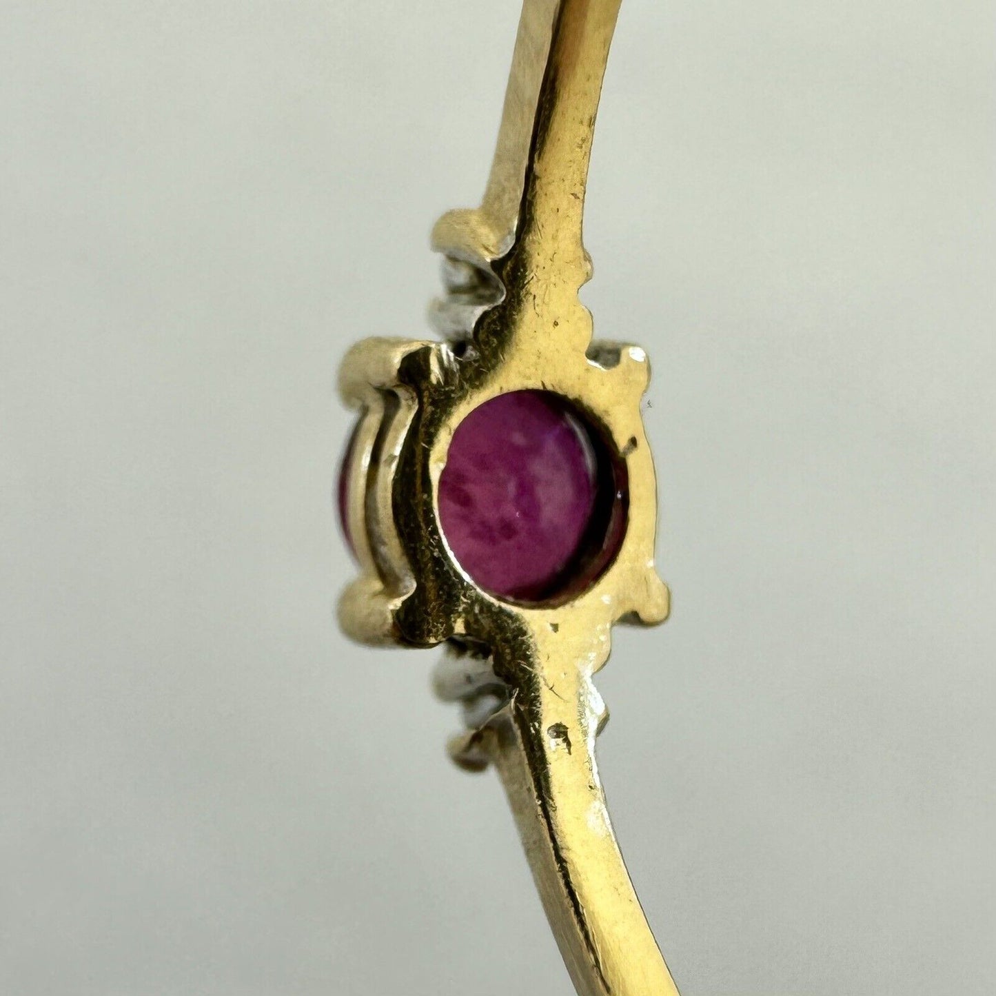 Vintage 14K Yellow Gold Round Ruby Diamond Accents Occasion Promise Ring