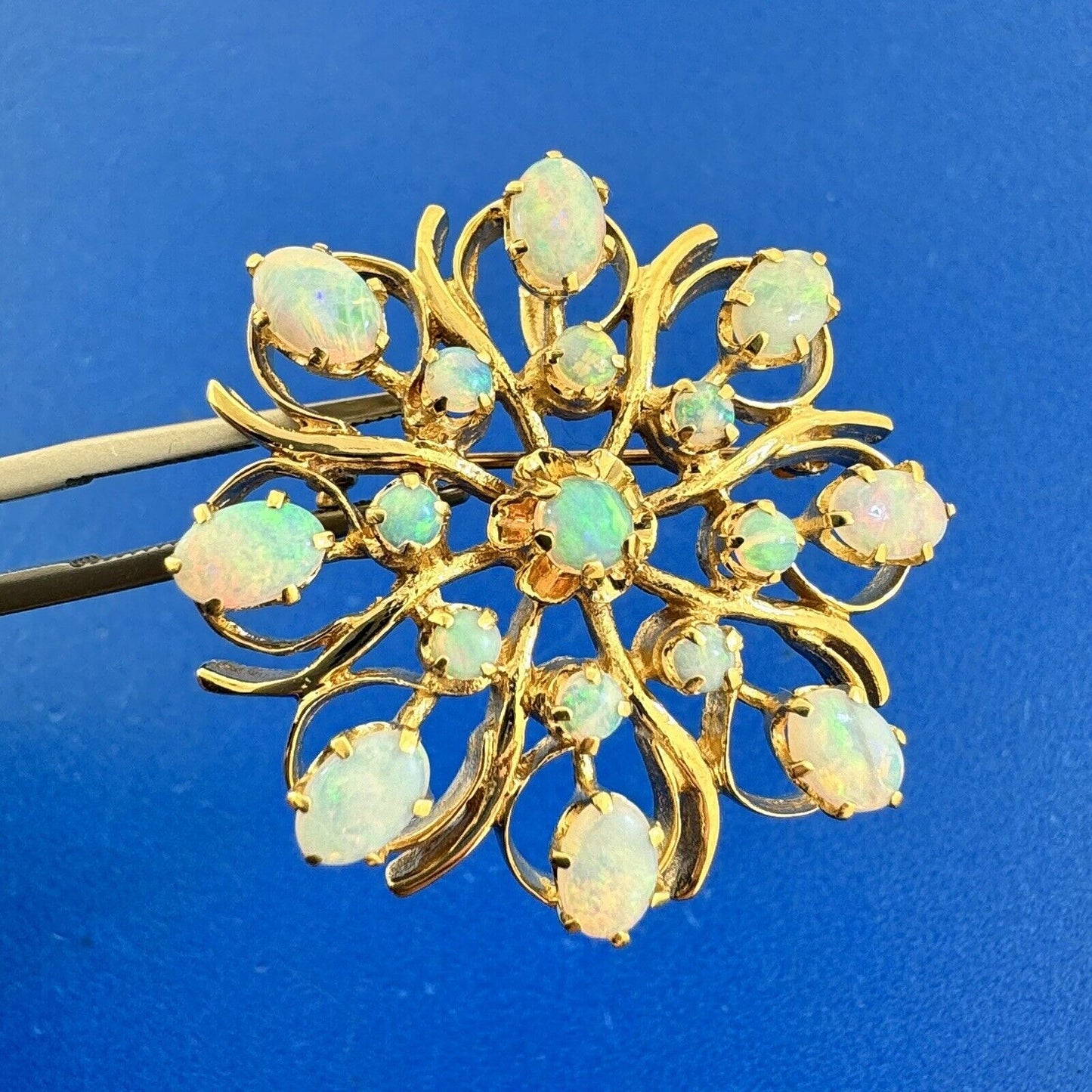 Beautiful 14K Yellow Gold Opal Round Flower Snowflake Pendant Brooch