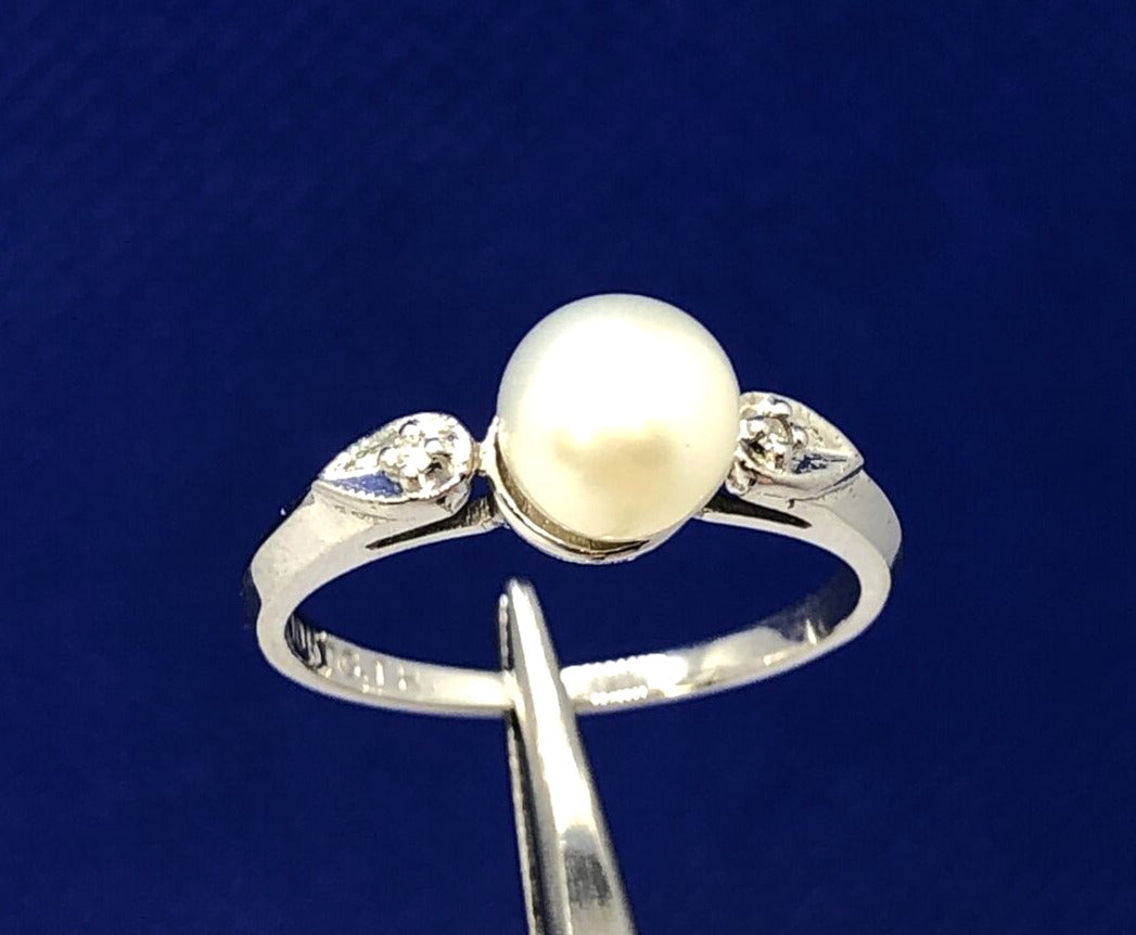 Designer 10K White Gold Round Pearl Diamond Accented Anniversary Ring