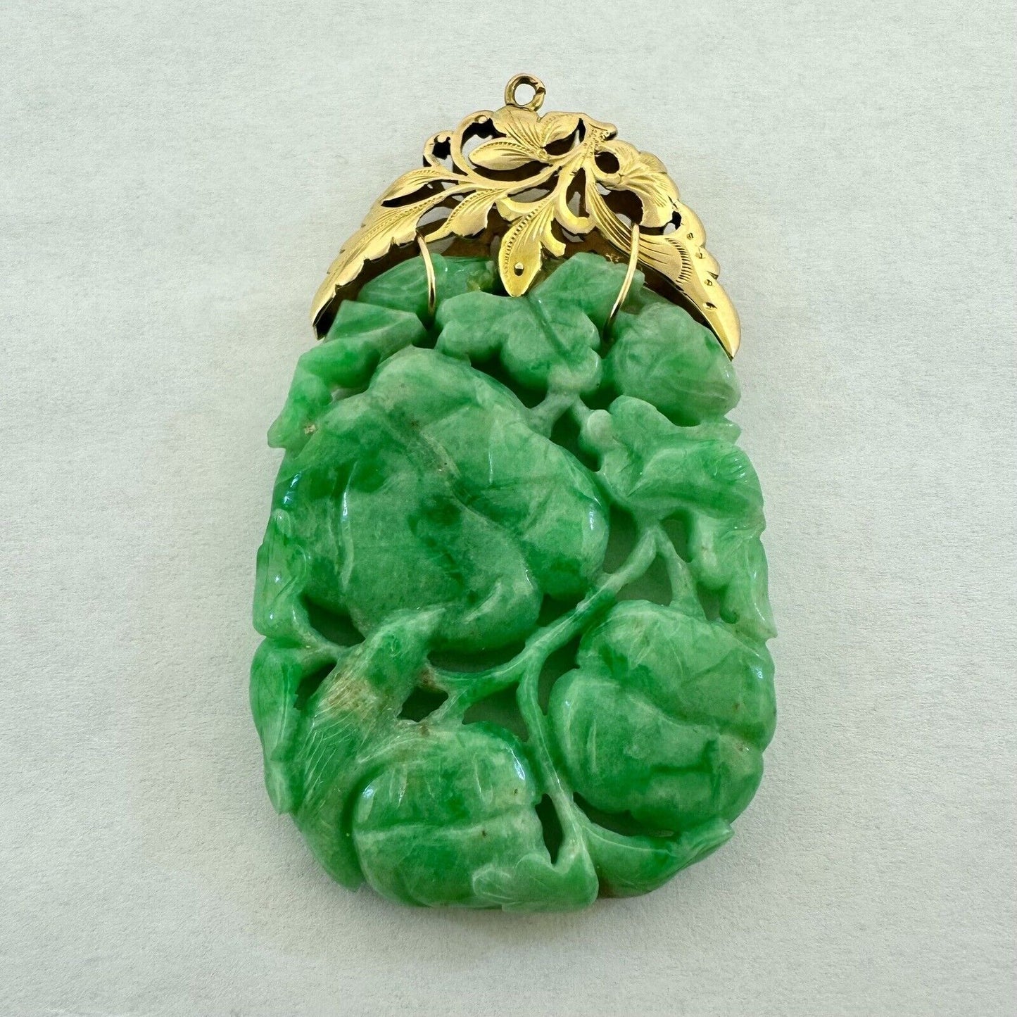 Vintage 14k Yellow Gold Oval Carved Green Jade Flowers Birds Statement Pendant