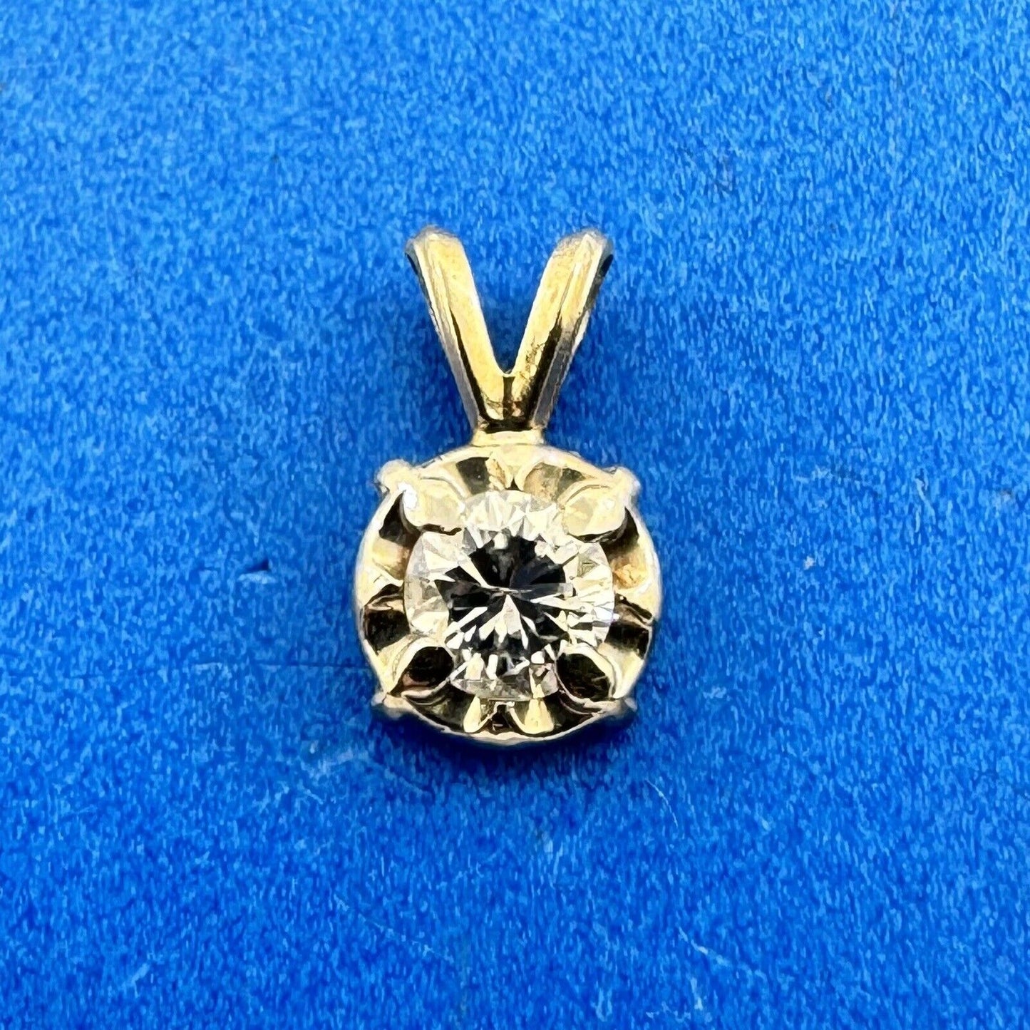 Vintage 14K Yellow Gold Round Diamond Petite Round Pendant