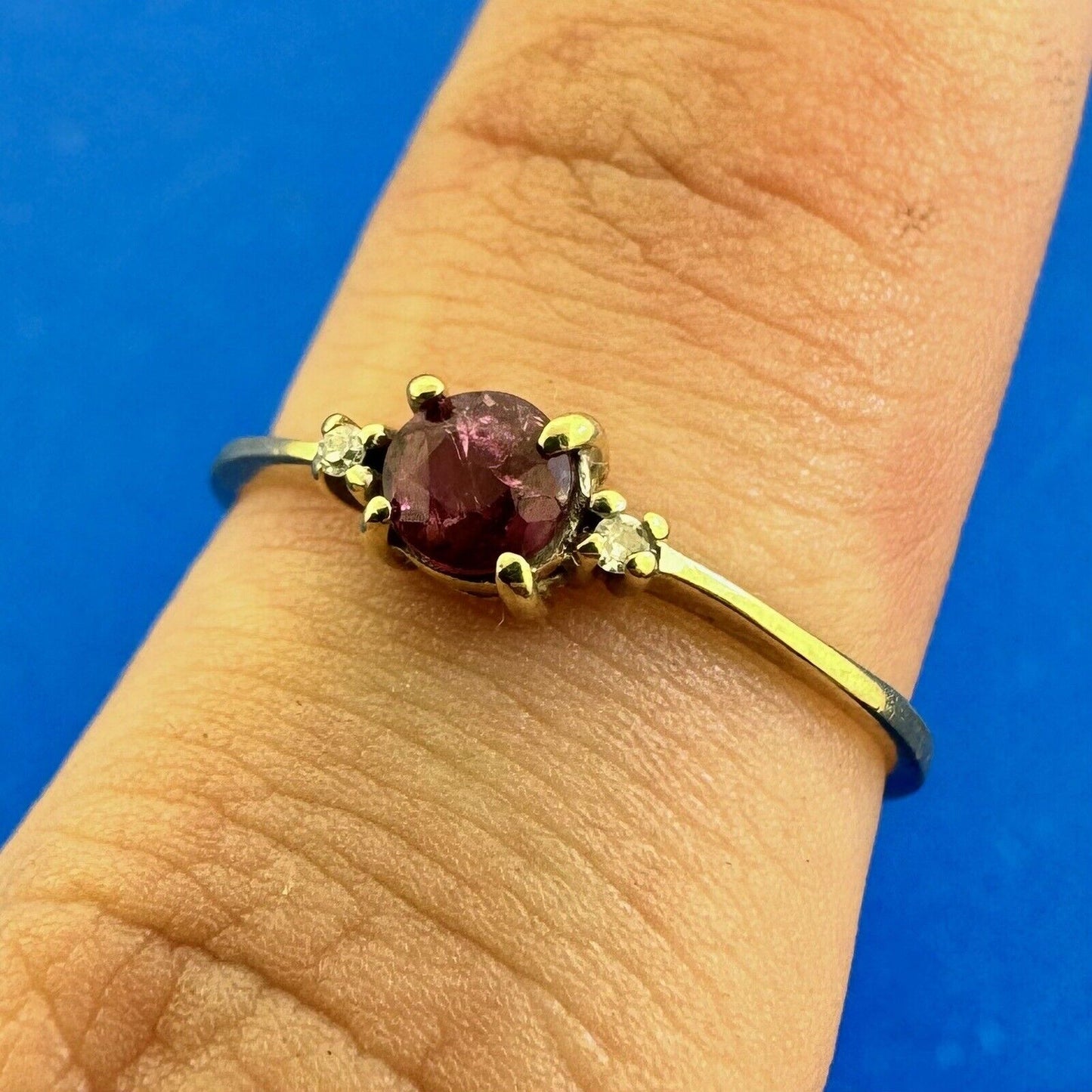 Vintage 14K Yellow Gold Round Ruby Diamond Accents Occasion Promise Ring