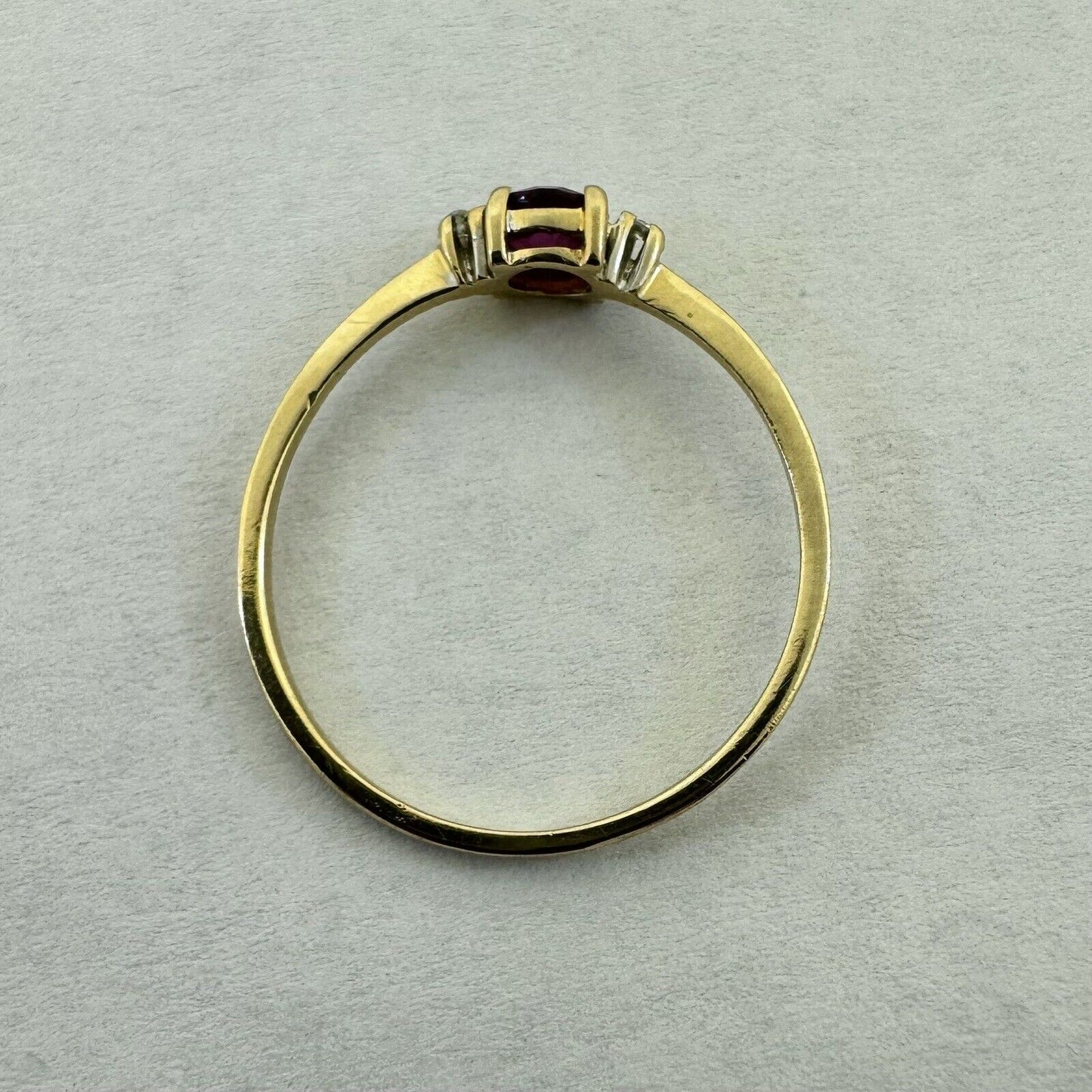 Vintage 14K Yellow Gold Round Ruby Diamond Accents Occasion Promise Ring